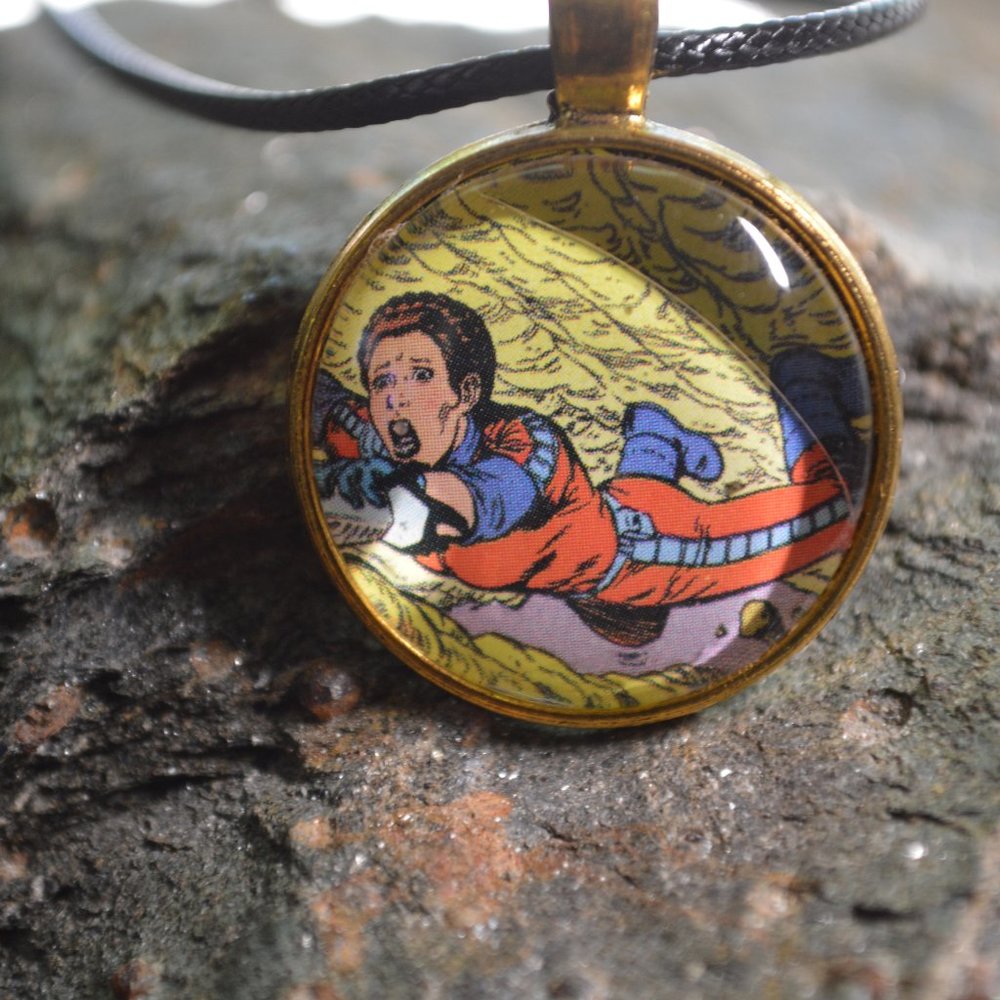 HANDMADE Princess Leia Star Wars Classic Comics Necklace